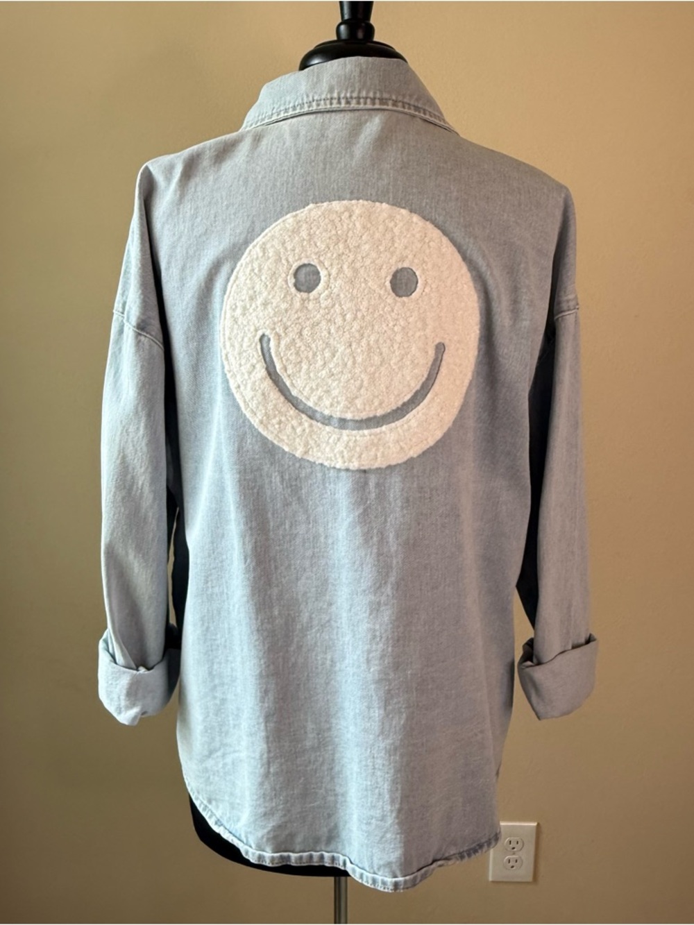 CHARLIE B Blue Denim Jacket Size Large Embroidered Hearts Smiley Face - Picture 7 of 13